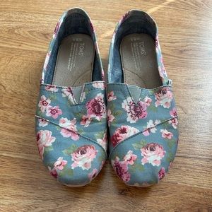 Floral Toms 🌸